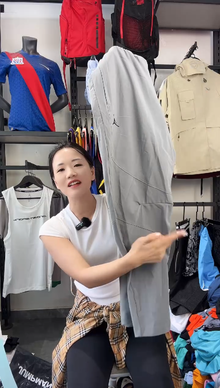 278    ·编码 瑕疵款直播间过款为准 尺码·L
