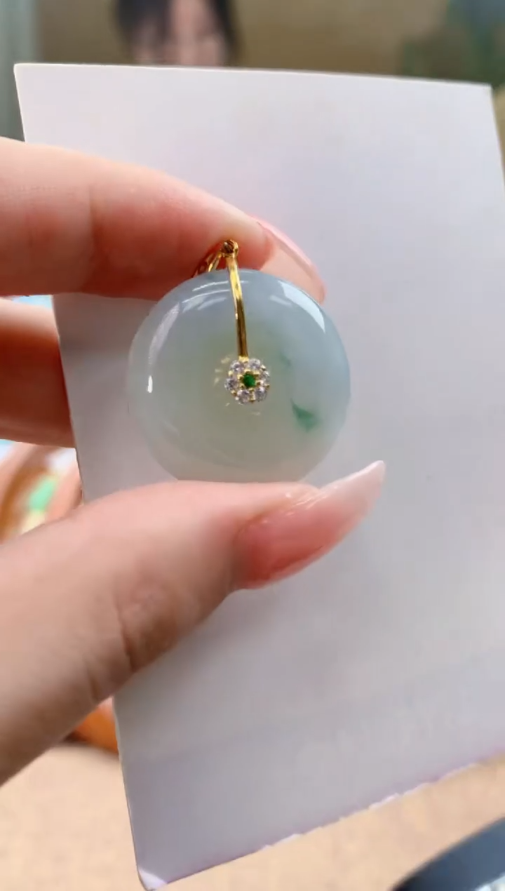 颈饰未镶嵌翡翠天然A货翡翠挂件