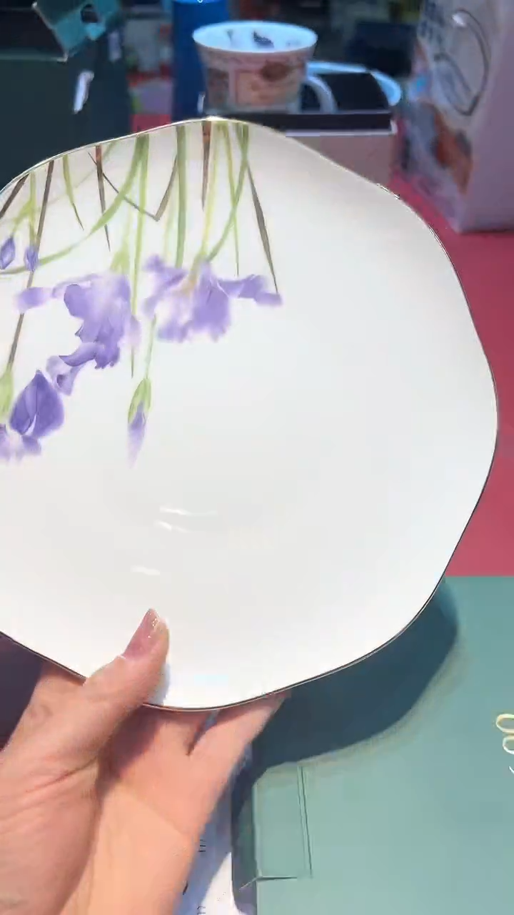 【闪购商品】瓷片锅碗瓢盆一件不剩