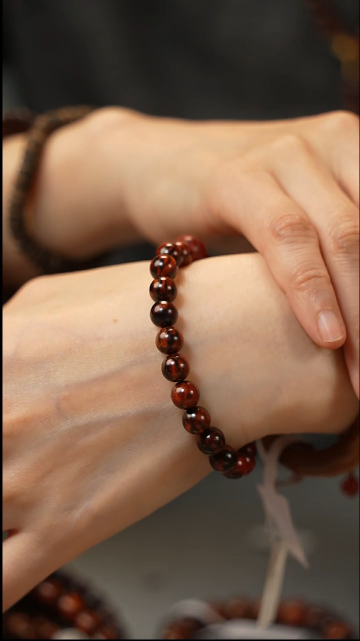 【闪购商品】降真香手串/手链红降0.8单圈素串