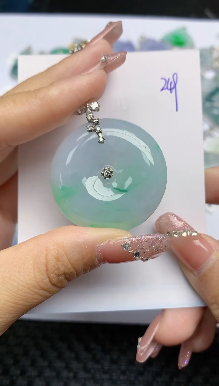 【闪购商品】翡翠颈饰18K金镶嵌天然A货翡翠 249