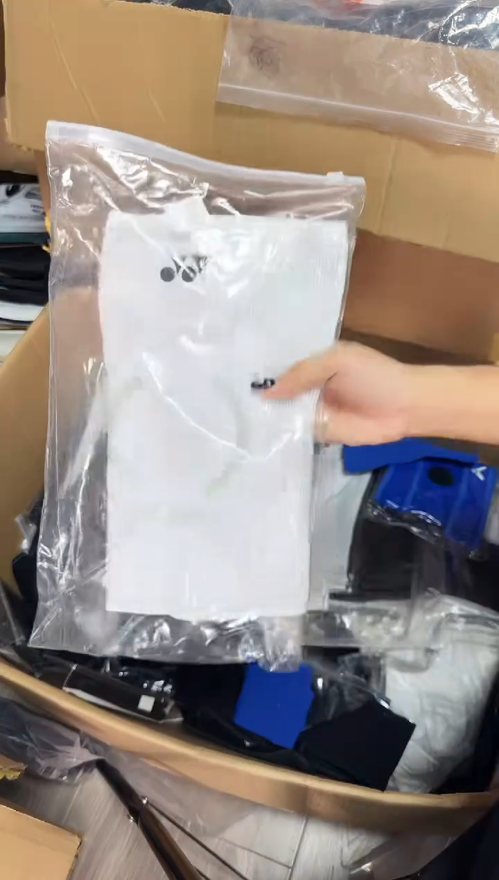 VICTOR胜利正品微瑕球拍球服护具   49