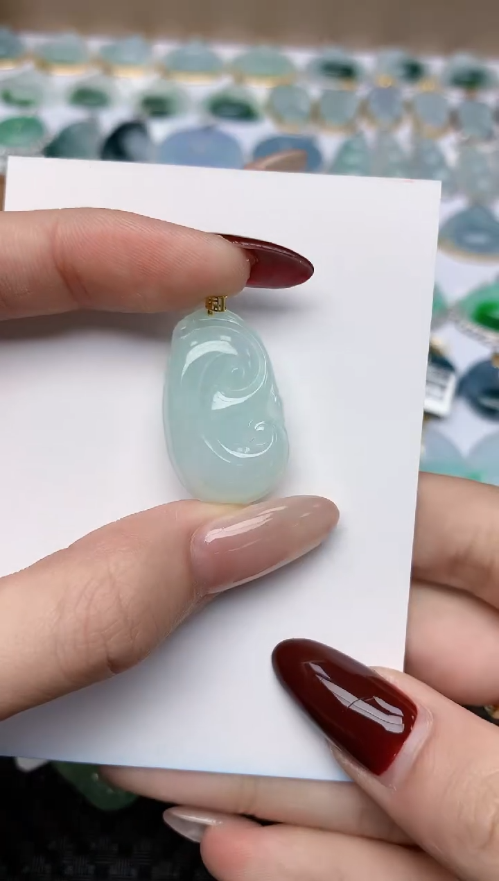 【闪购商品】翡翠颈饰18K金镶嵌天然翡翠a货