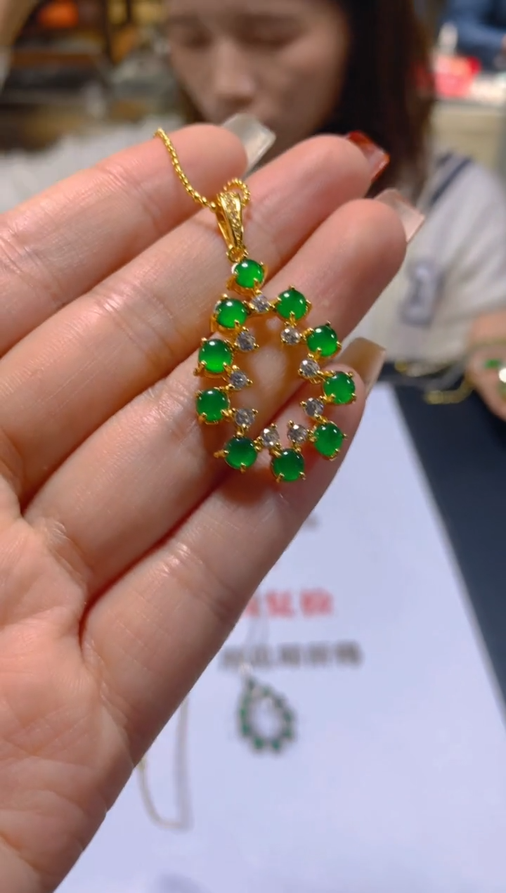 颈饰未镶嵌翡翠多样性发一