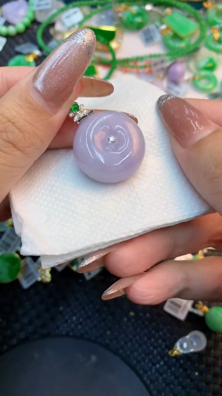 颈饰未镶嵌翡翠1