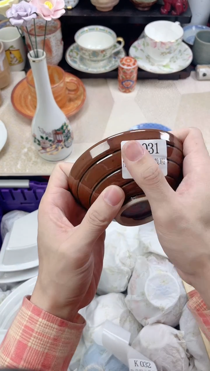 瓷片冬****冷               K031