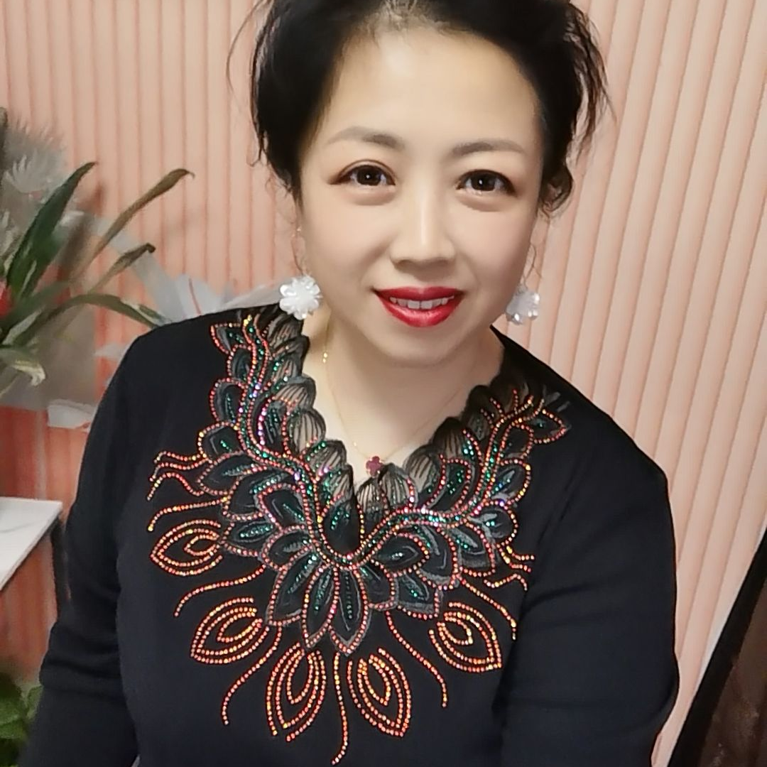 【玲姐精选】2025春季新款洋气蕾丝小衫鸡心V领百搭镶钻花边打底衫