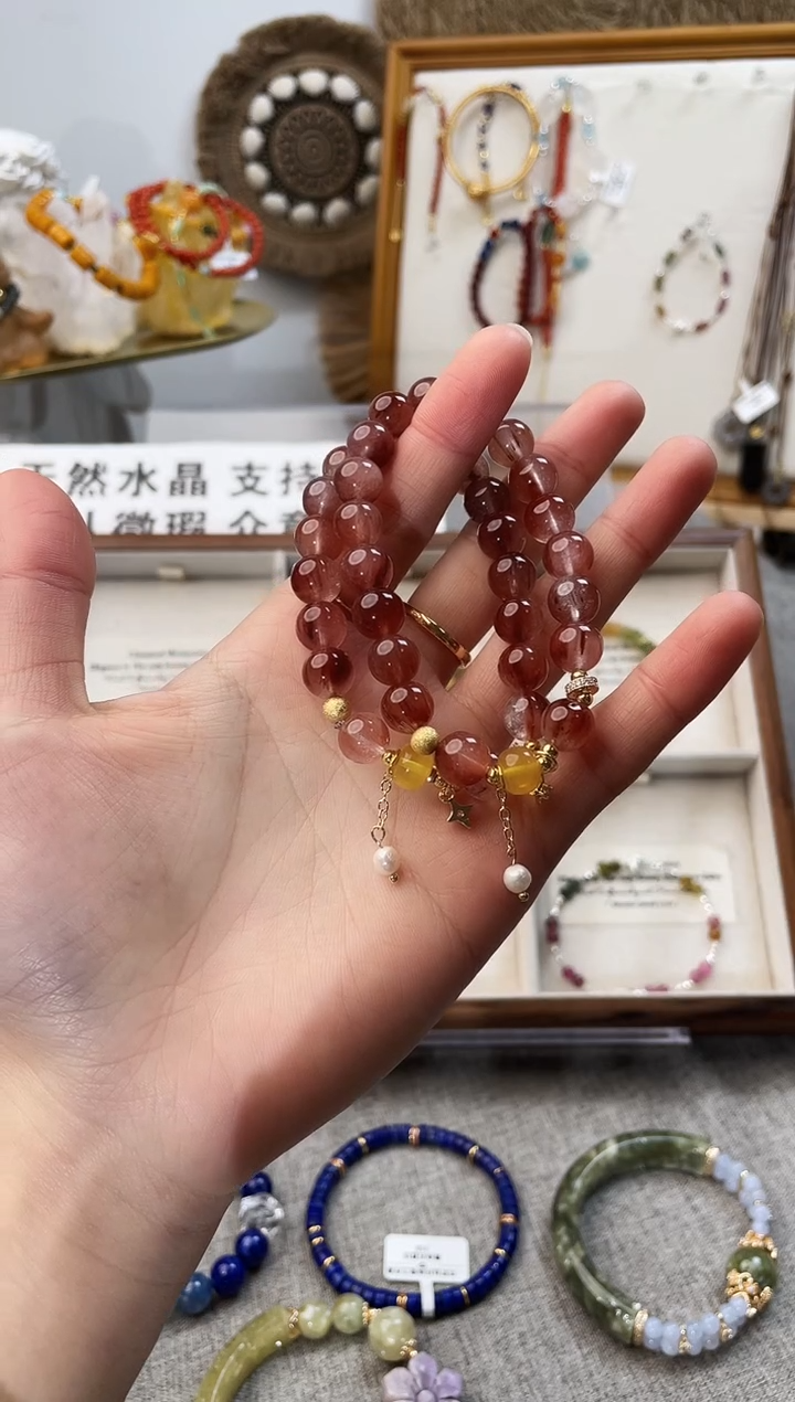 未镶嵌手串水晶爱***呀红兔毛手串（多样性发一）