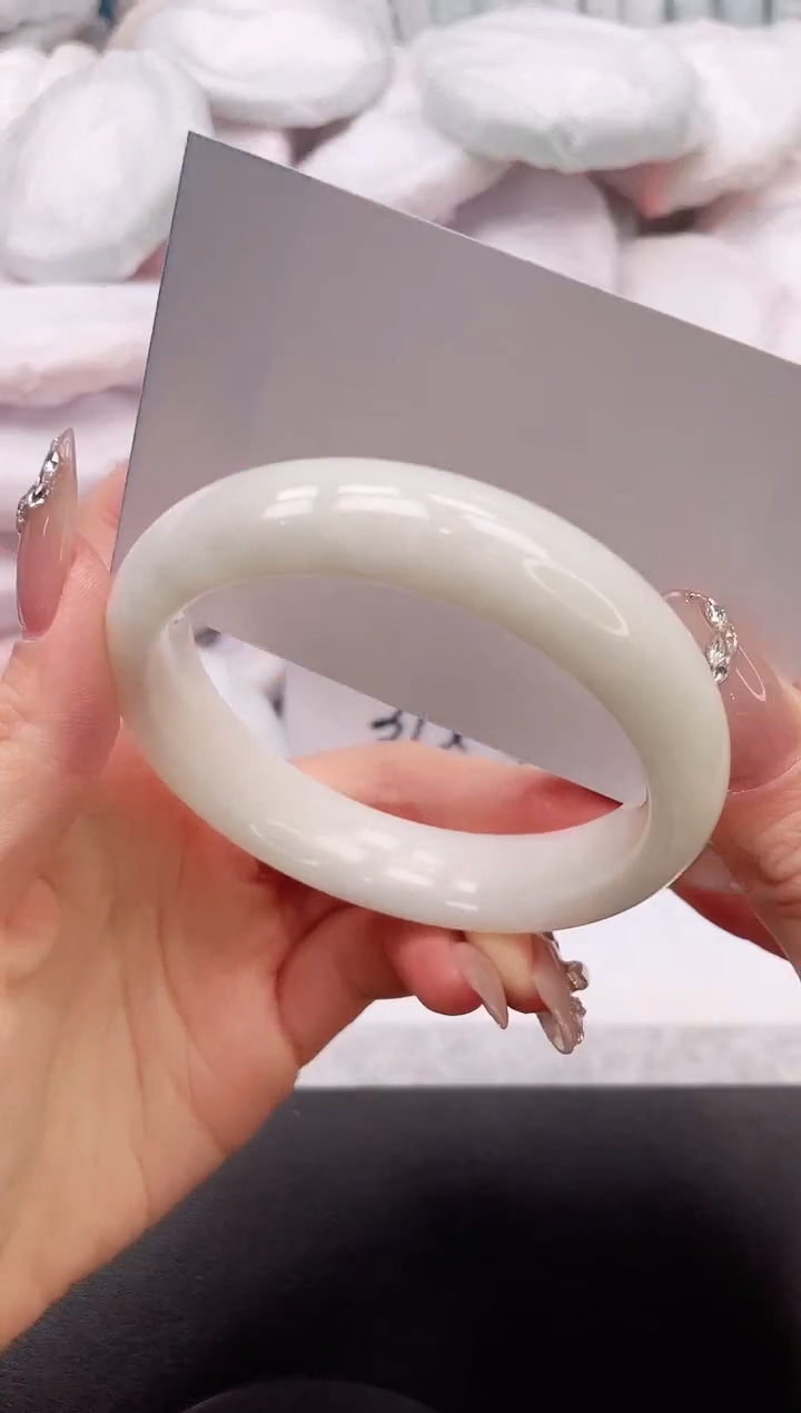 【闪购商品】和田玉手镯未镶嵌10K232-62