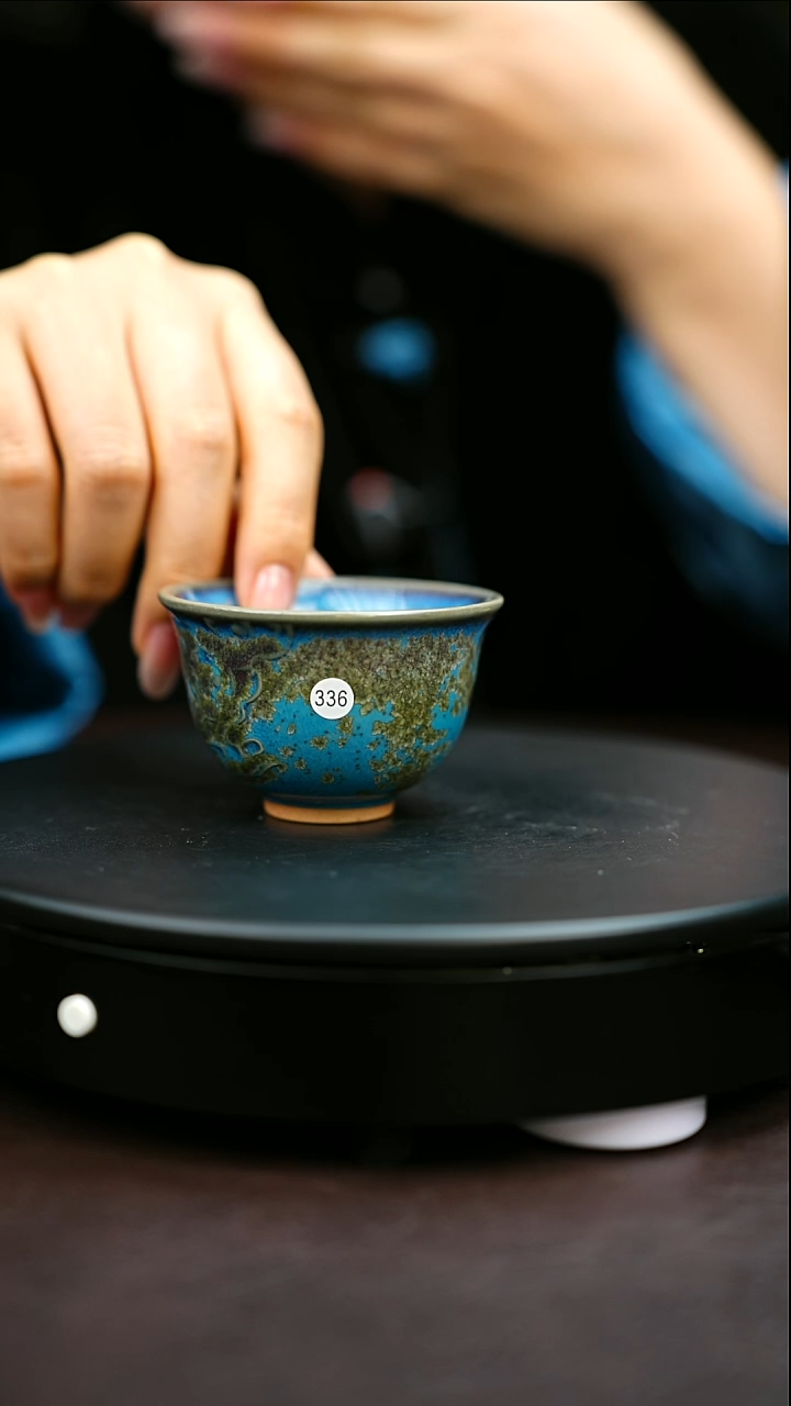 336#原矿钧瓷炉钧釉祥云杯