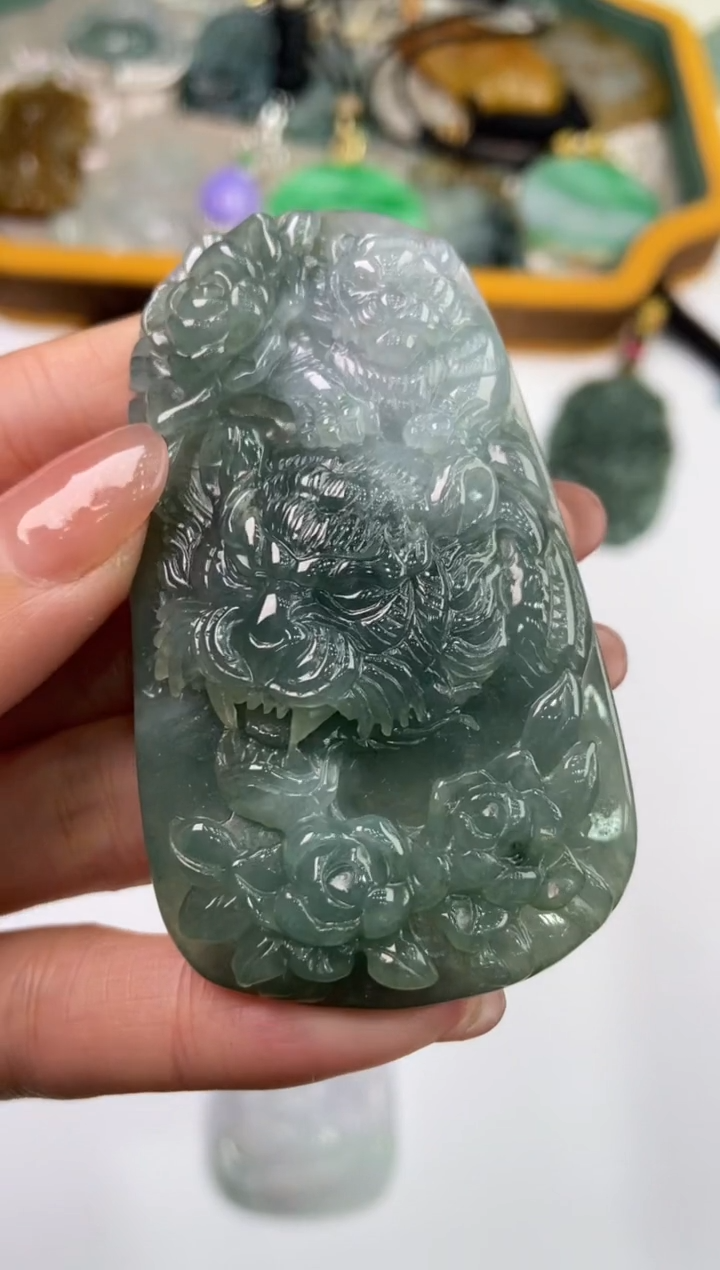 【闪购商品】翡翠挂件未镶嵌270838  