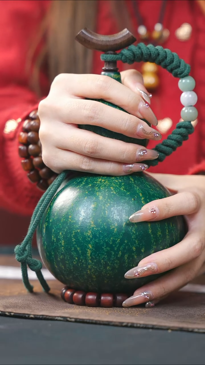 【闪购商品】WK202绿色中容量酒葫芦随缘发