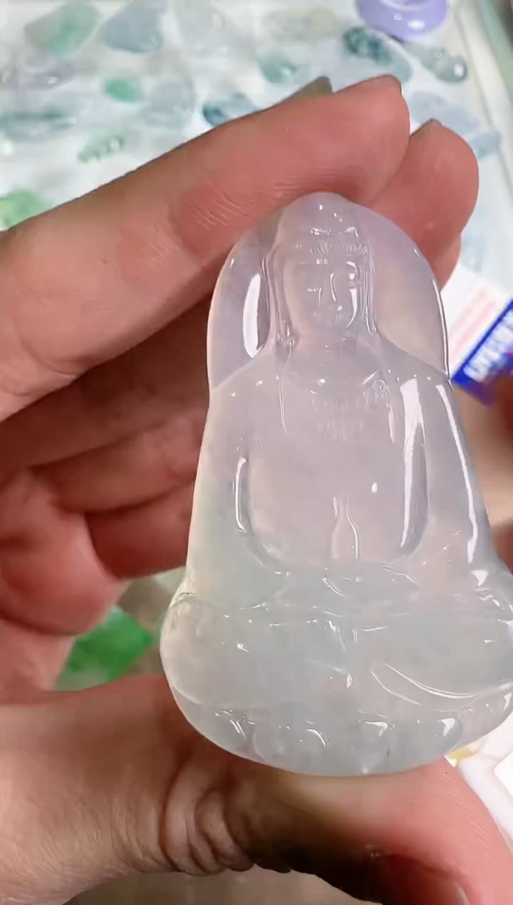 【闪购商品】翡翠吊坠(不含链)未镶嵌··