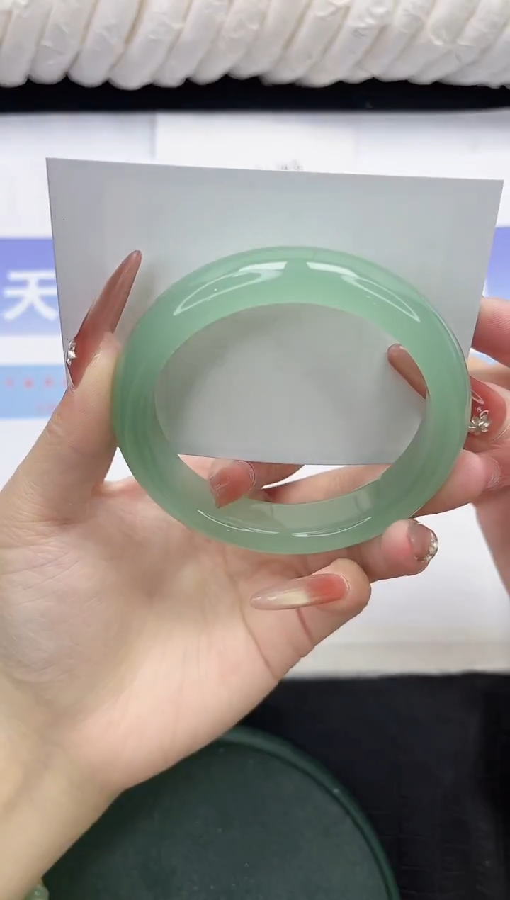 未镶嵌手镯石英质玉7-56