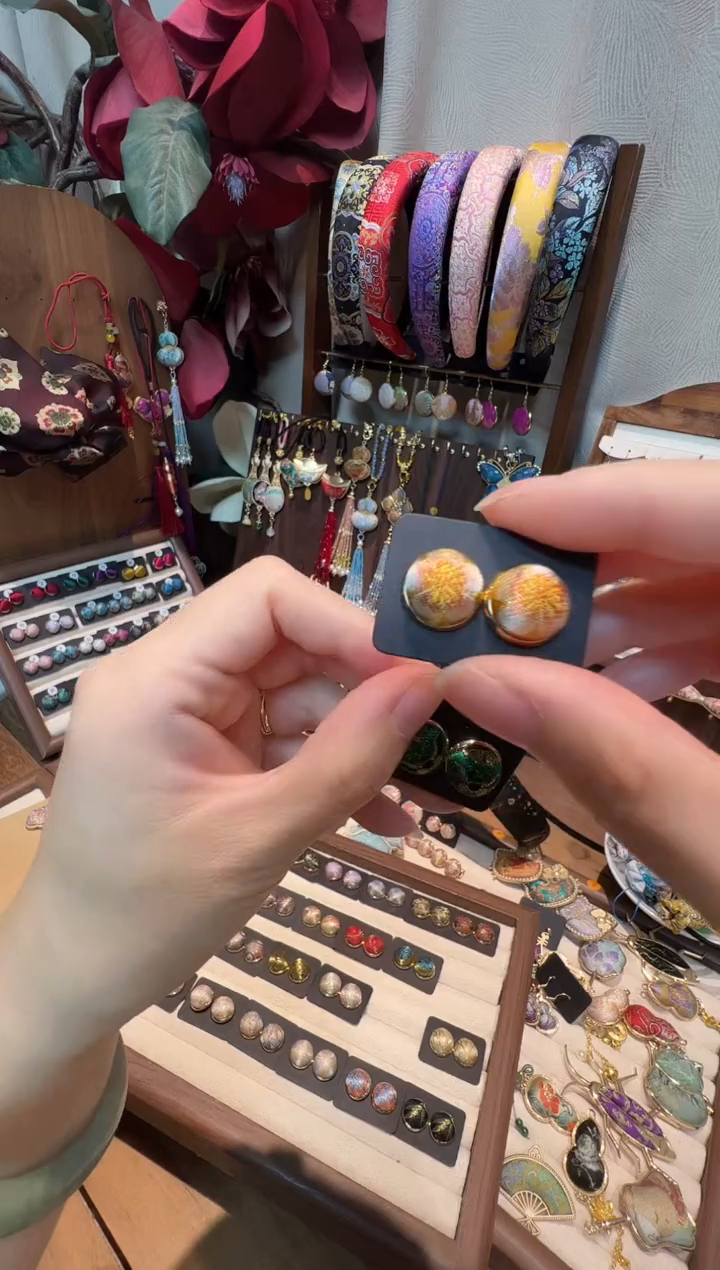 禧****）【孤品车12.1】三马金桔蝶恋花12毫米耳钉