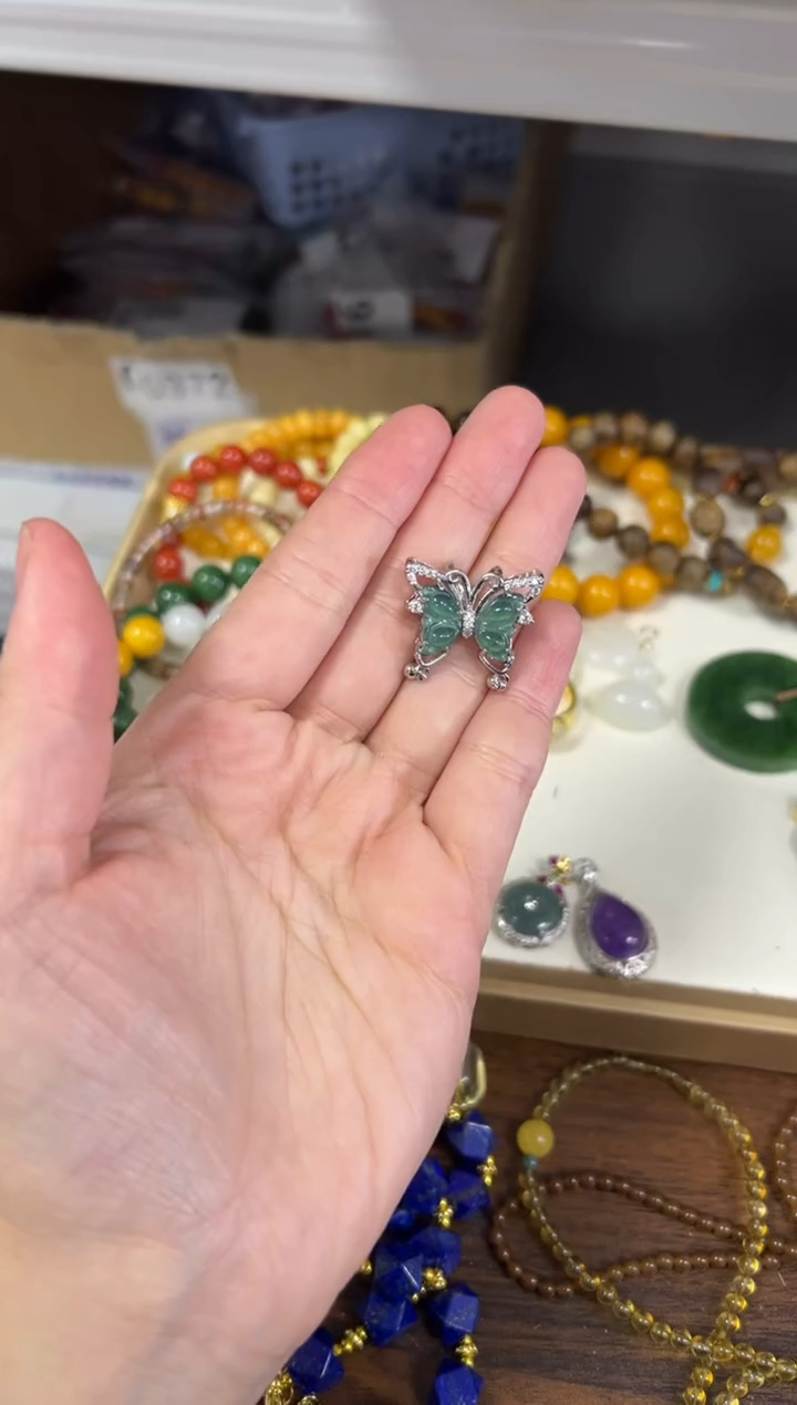 颈饰未镶嵌翡翠高冰种蓝水翡翠蝴蝶镶嵌款吊坠[606]