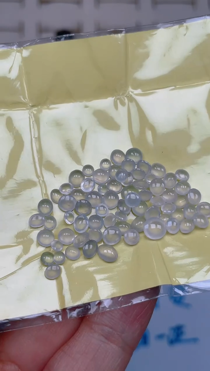 未镶嵌定制翡翠天然翡翠蛋面69