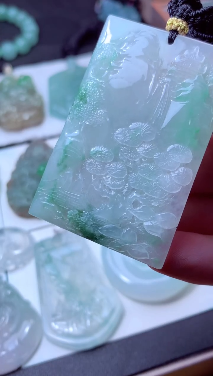 颈饰未镶嵌翡翠天然A货翡翠