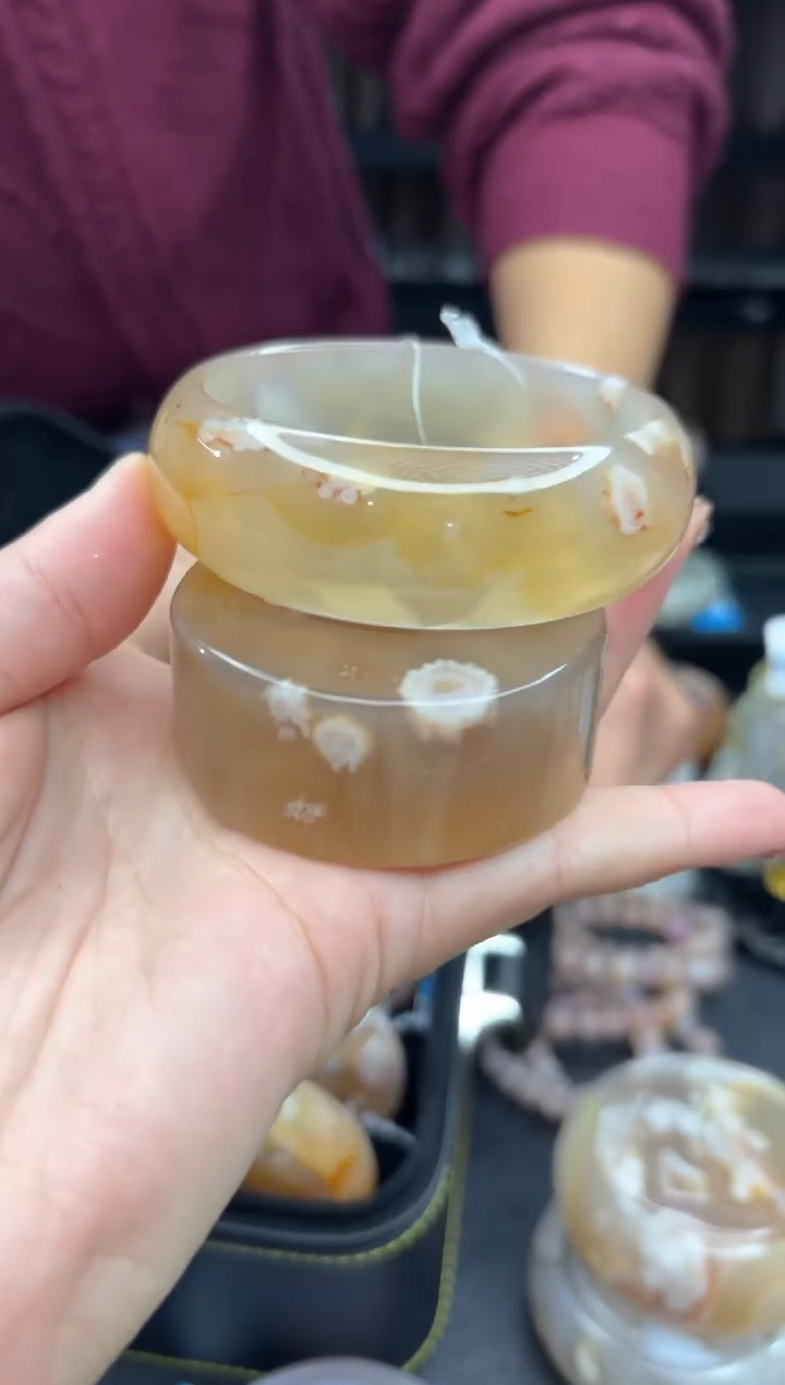 【闪购商品】石英质玉手镯未镶嵌215（58圈赠送镯心）