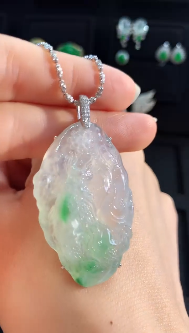 【闪购商品】翡翠吊坠(不含链)18K金镶嵌吊坠