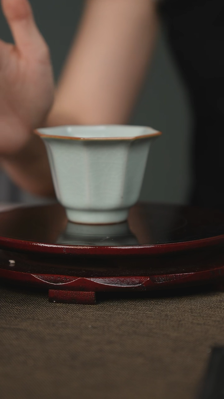 3微瑕 汝瓷 主人杯