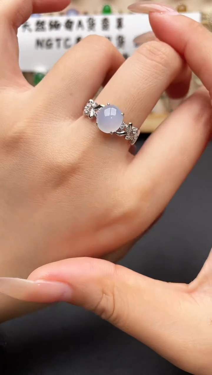 未镶嵌戒指翡翠一物一证一礼盒