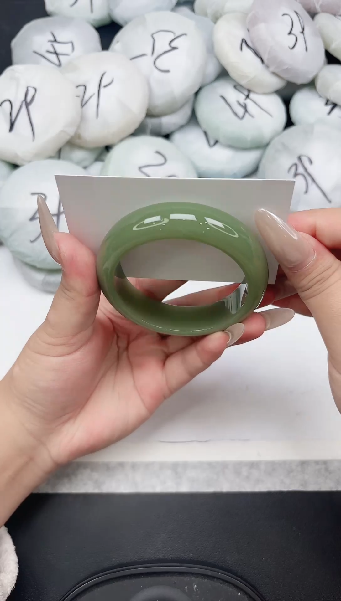 女款工艺手镯111-54.8