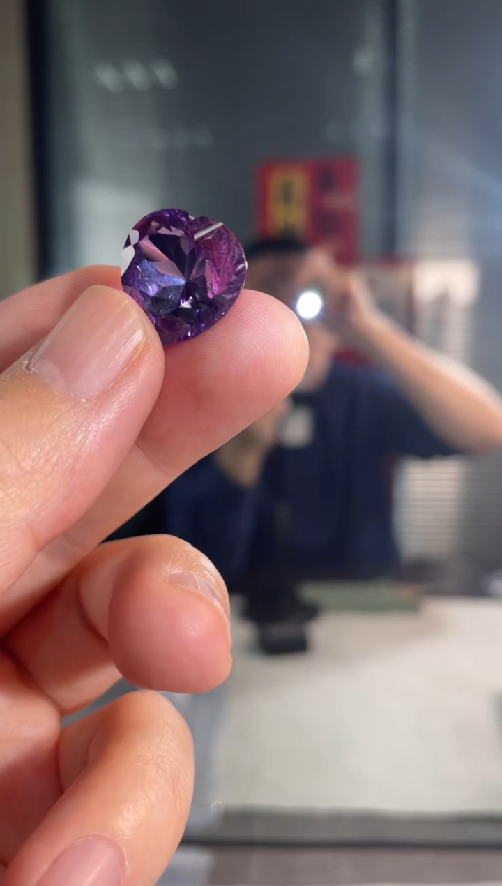 【闪购商品】紫晶裸石未镶嵌19.1克拉全净