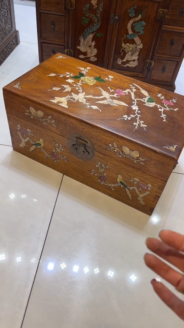 【闪购商品】贡木喜鹊登梅螺钿首饰箱