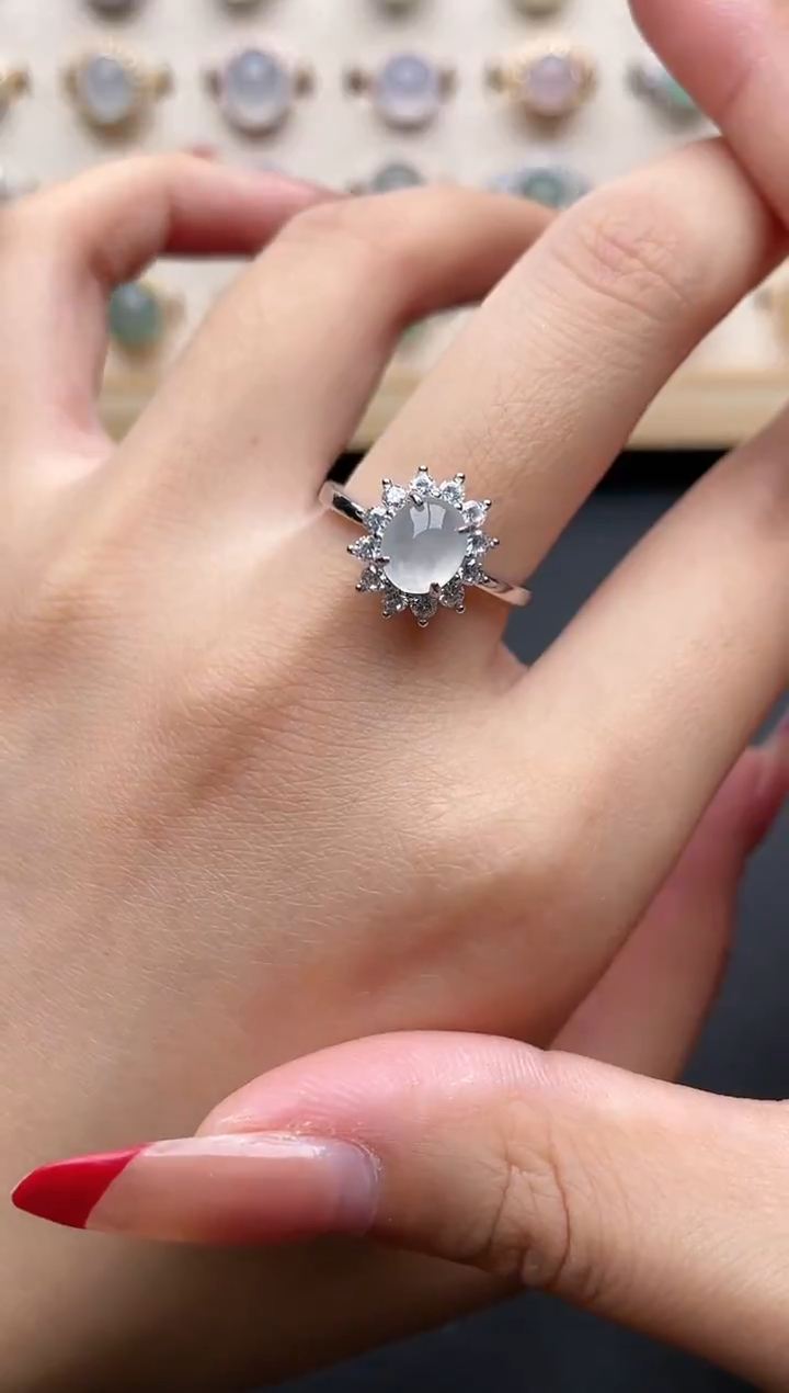 【闪购商品】翡翠戒指银S925镶嵌一物一证一礼盒