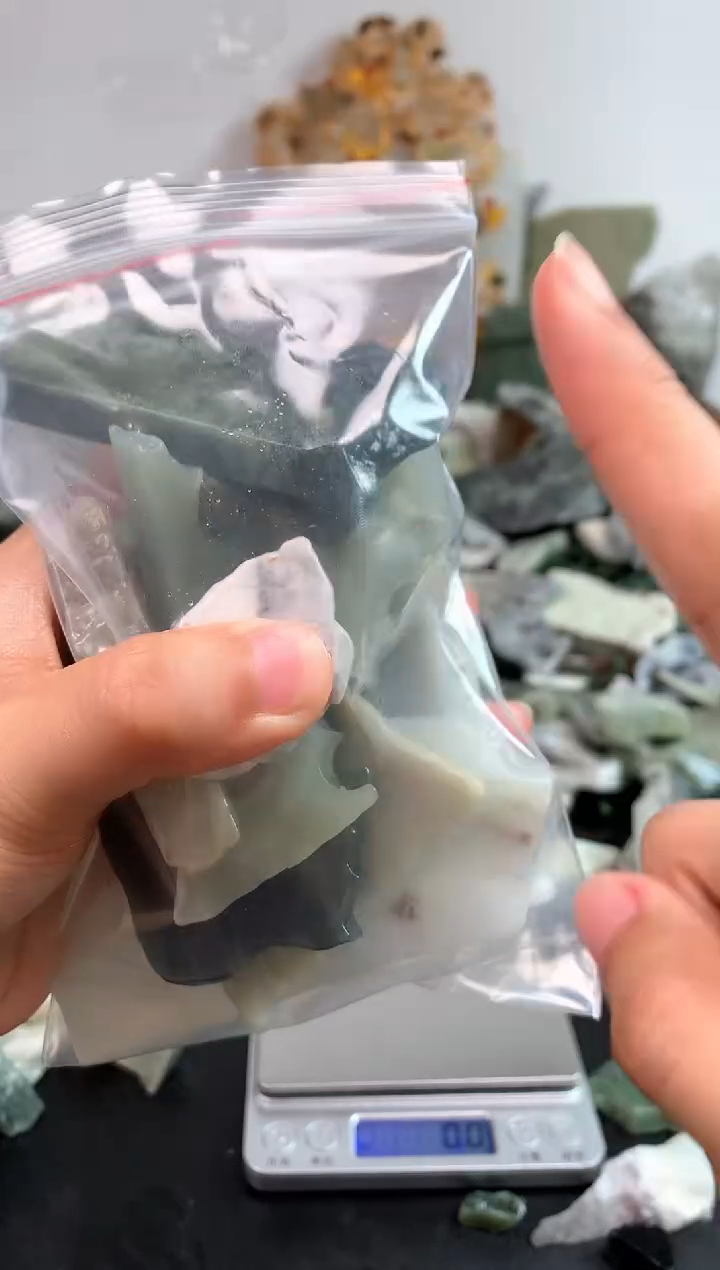 未镶嵌和田玉摆件12