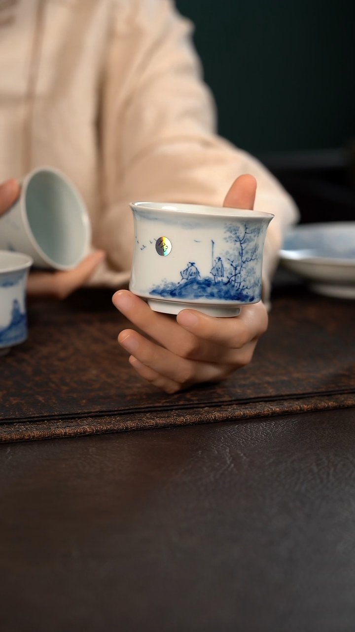 【闪购商品】杯173号HLX陶瓷山水马蹄束腰杯 