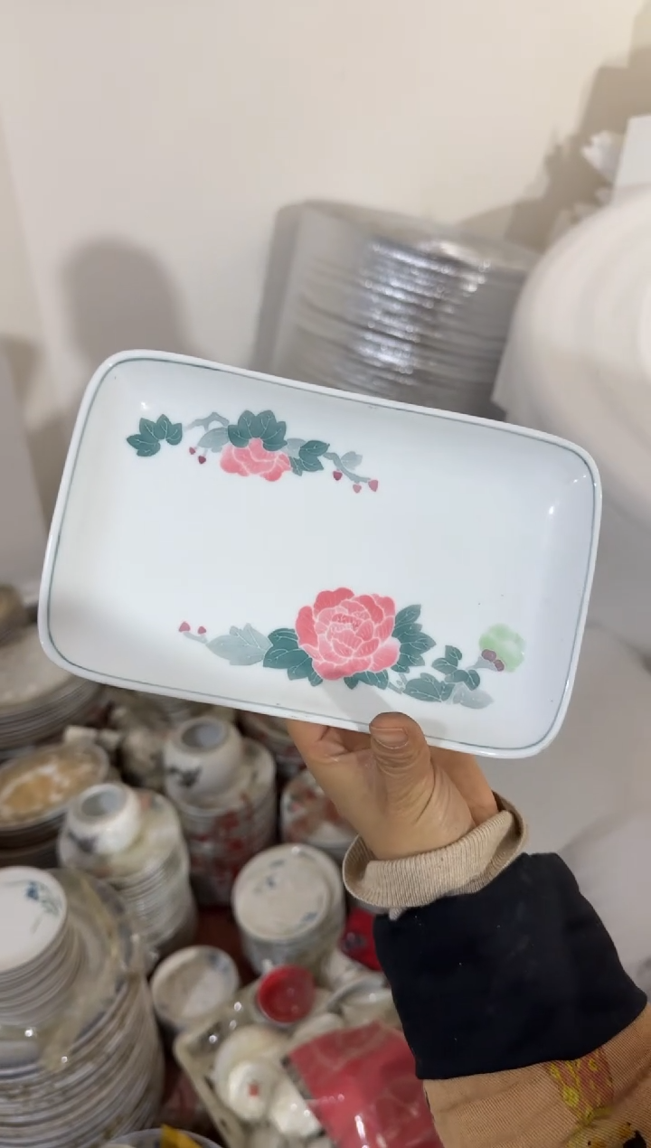 【闪购商品】摆件红芙蓉21厘米微瑕介意勿拍