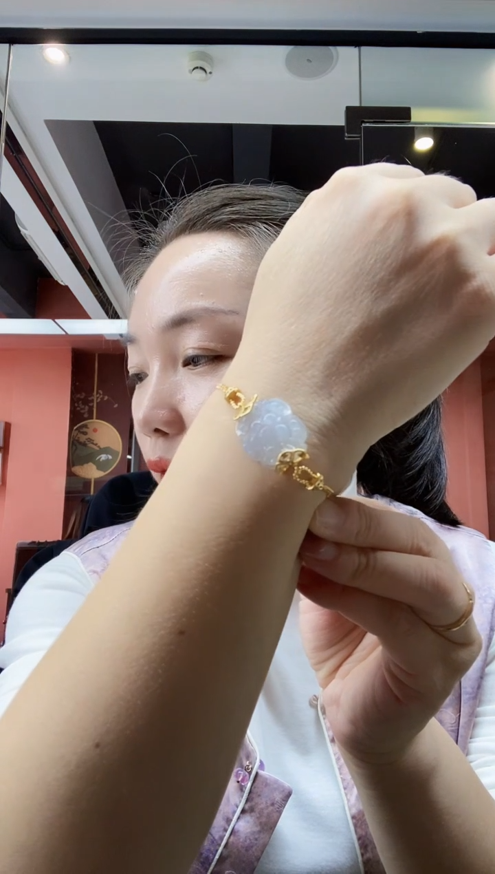 颈饰未镶嵌翡翠手链