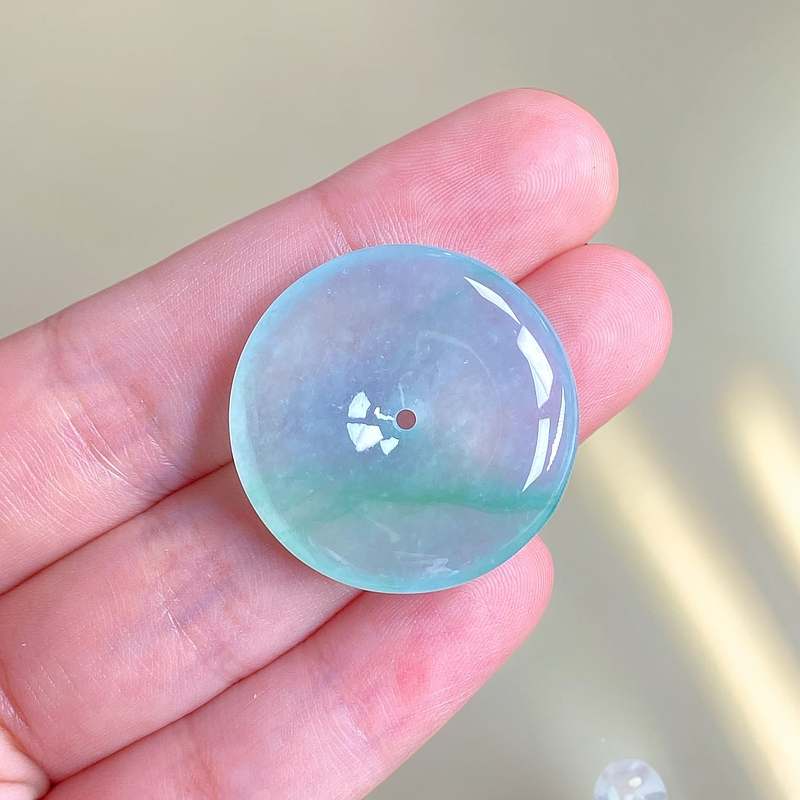 缅甸产地天然A货翡翠专卖冰种飘花平安扣