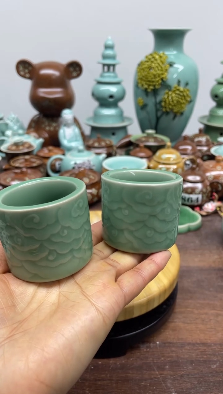 特价青瓷 慧语瓷坊 微瑕2个