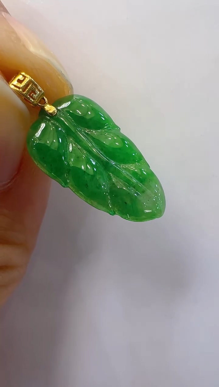 【闪购商品】翡翠吊坠(不含链)18K金镶嵌多样性团购发一件