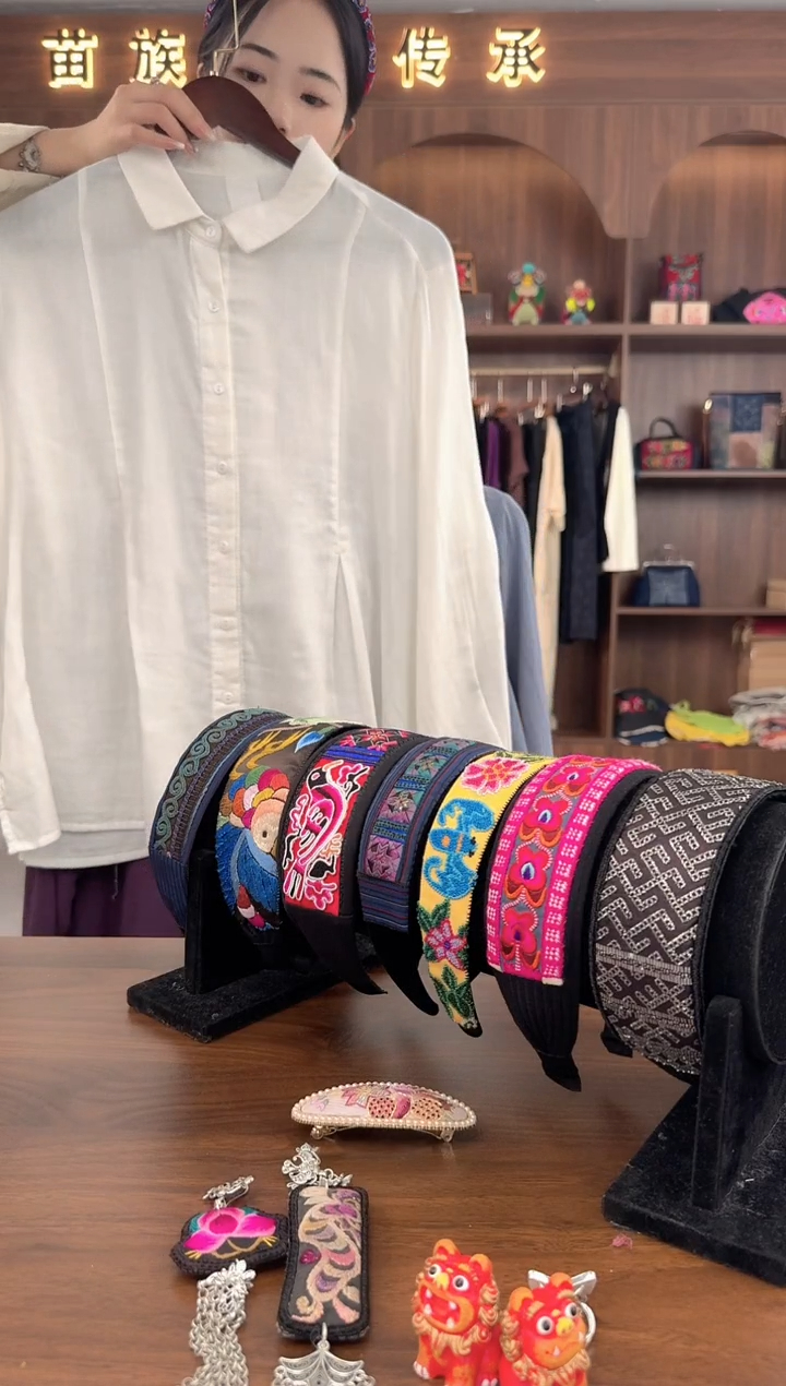 织绣扶光苗绣传承L15