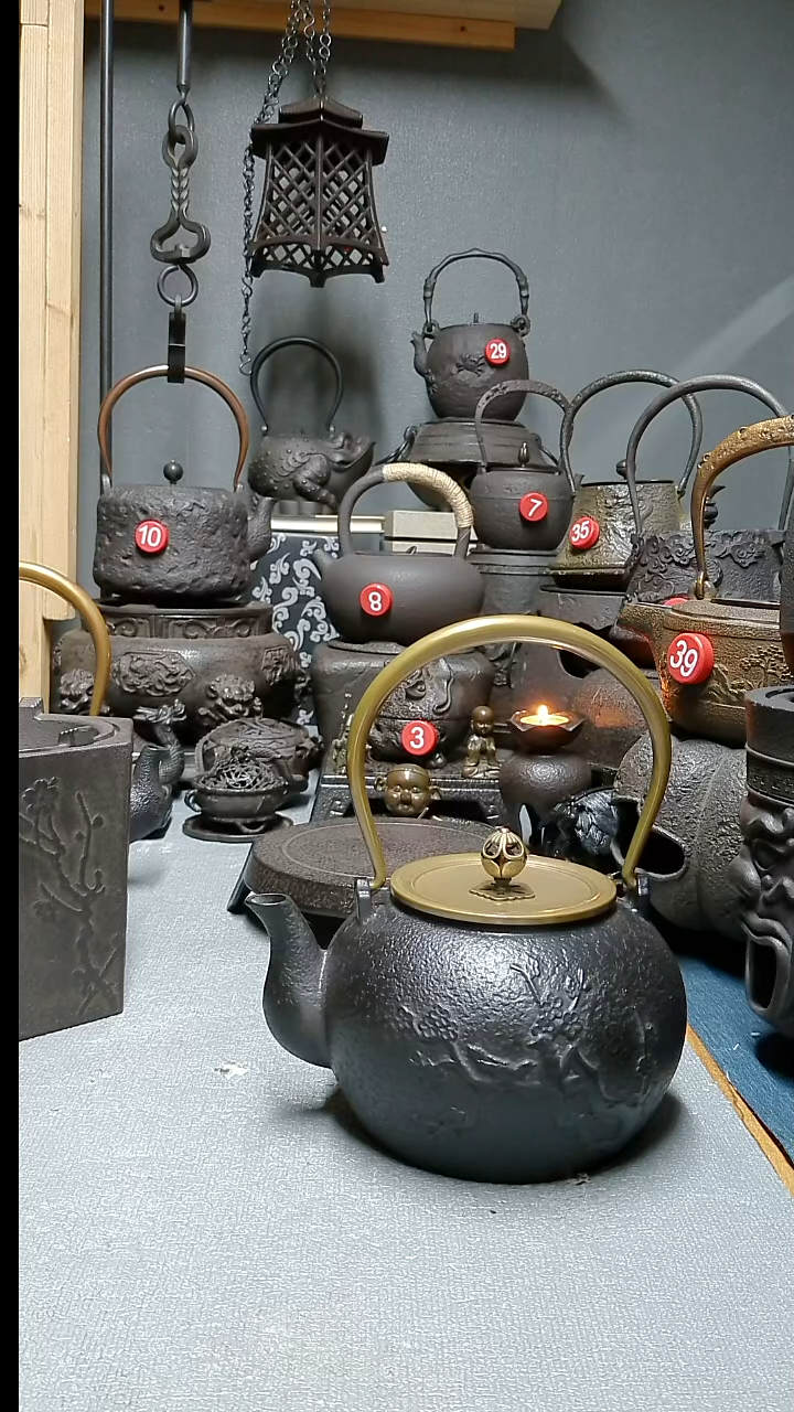 铸铁铭****辉喜上铁壶1.2L