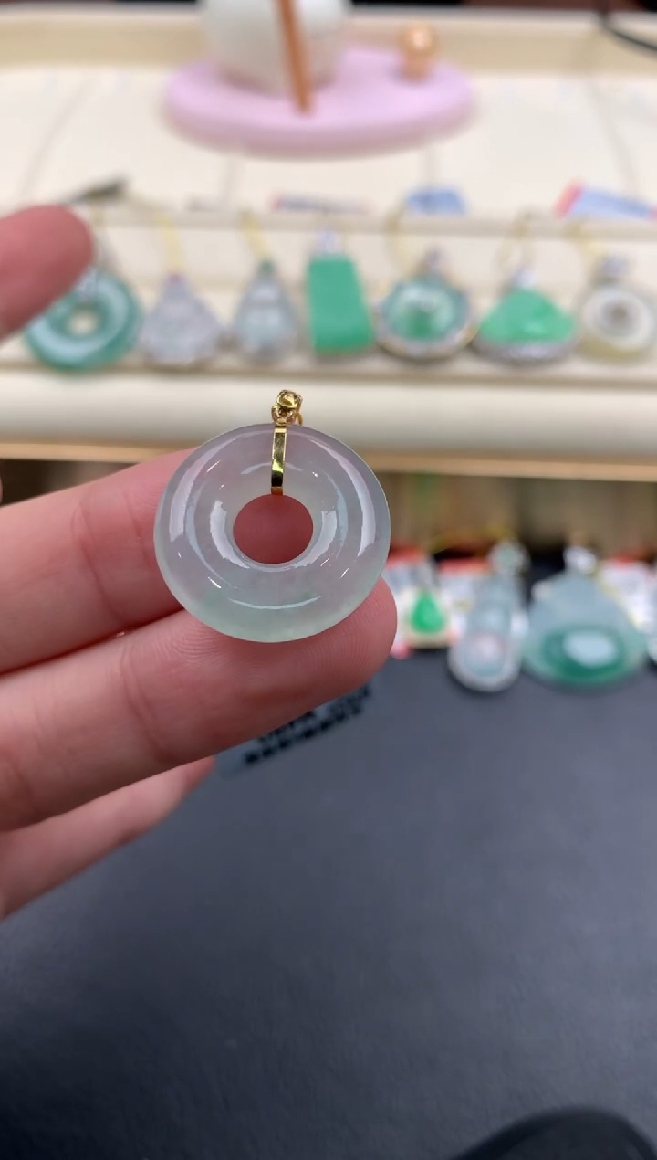 【闪购商品】翡翠颈饰18K金镶嵌A868    