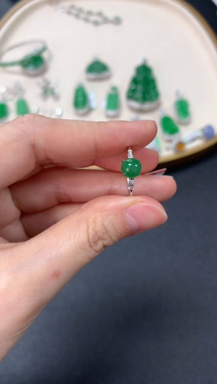 【闪购商品】翡翠戒指18K金镶嵌戒指980