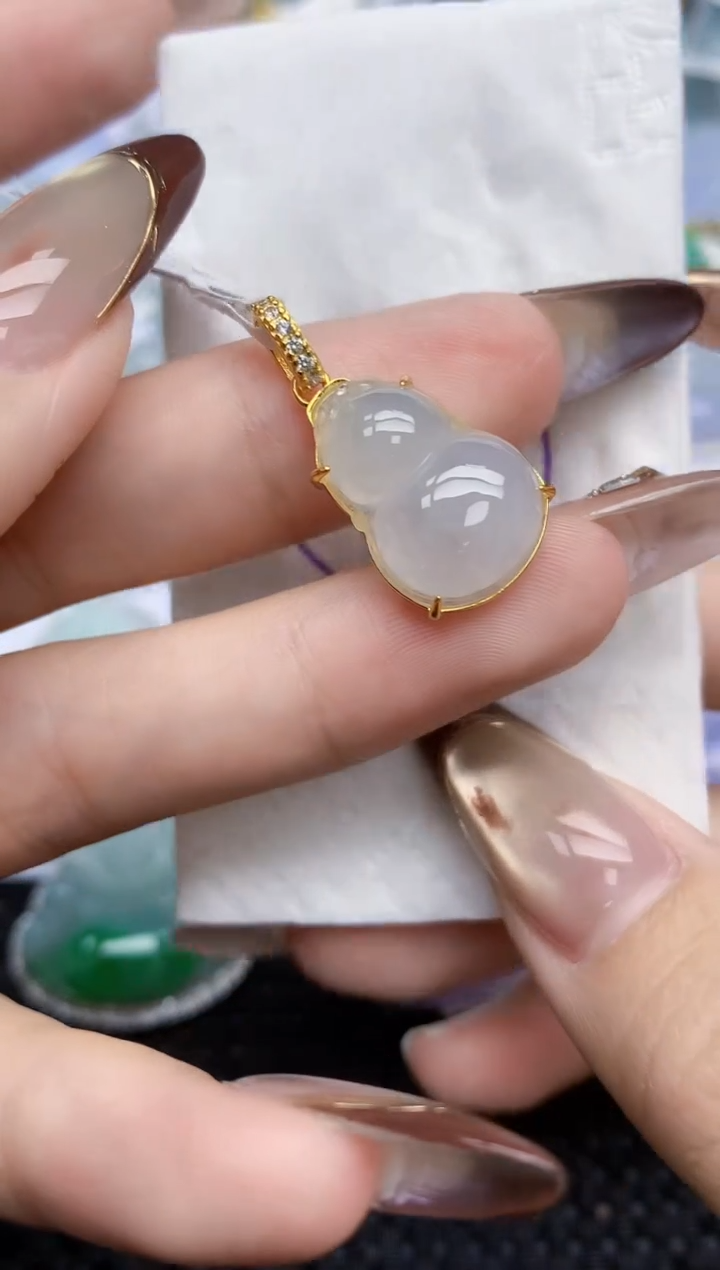 颈饰银S925镶嵌翡翠   天然翡翠A货  百元以上9米证书费自理