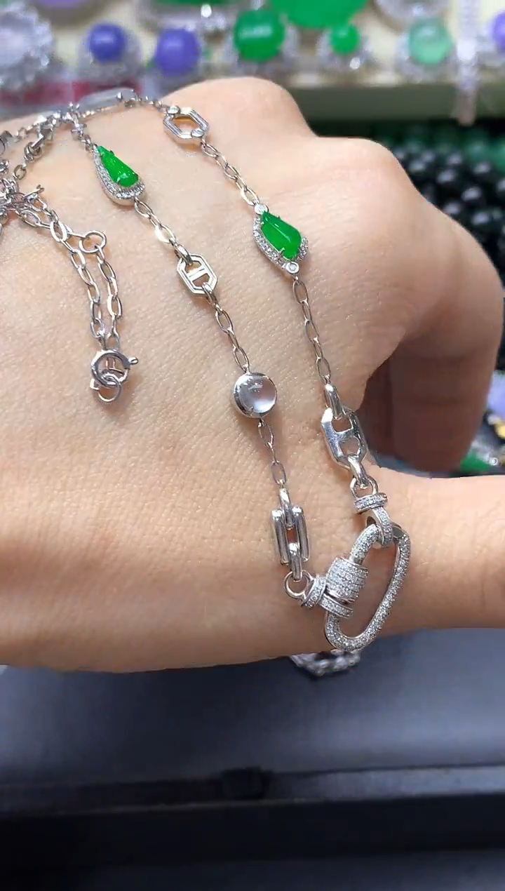 颈饰18K金镶嵌翡翠669-中国好珍宝