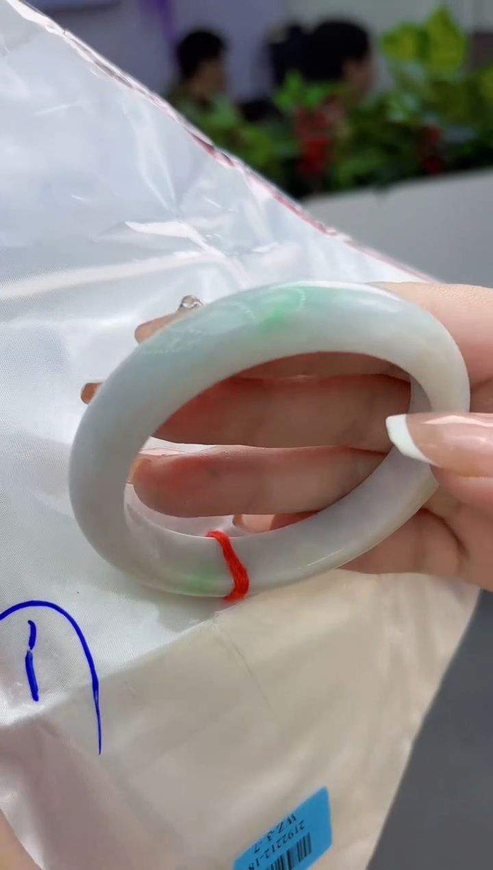 【闪购商品】翡翠手镯未镶嵌翡翠手镯