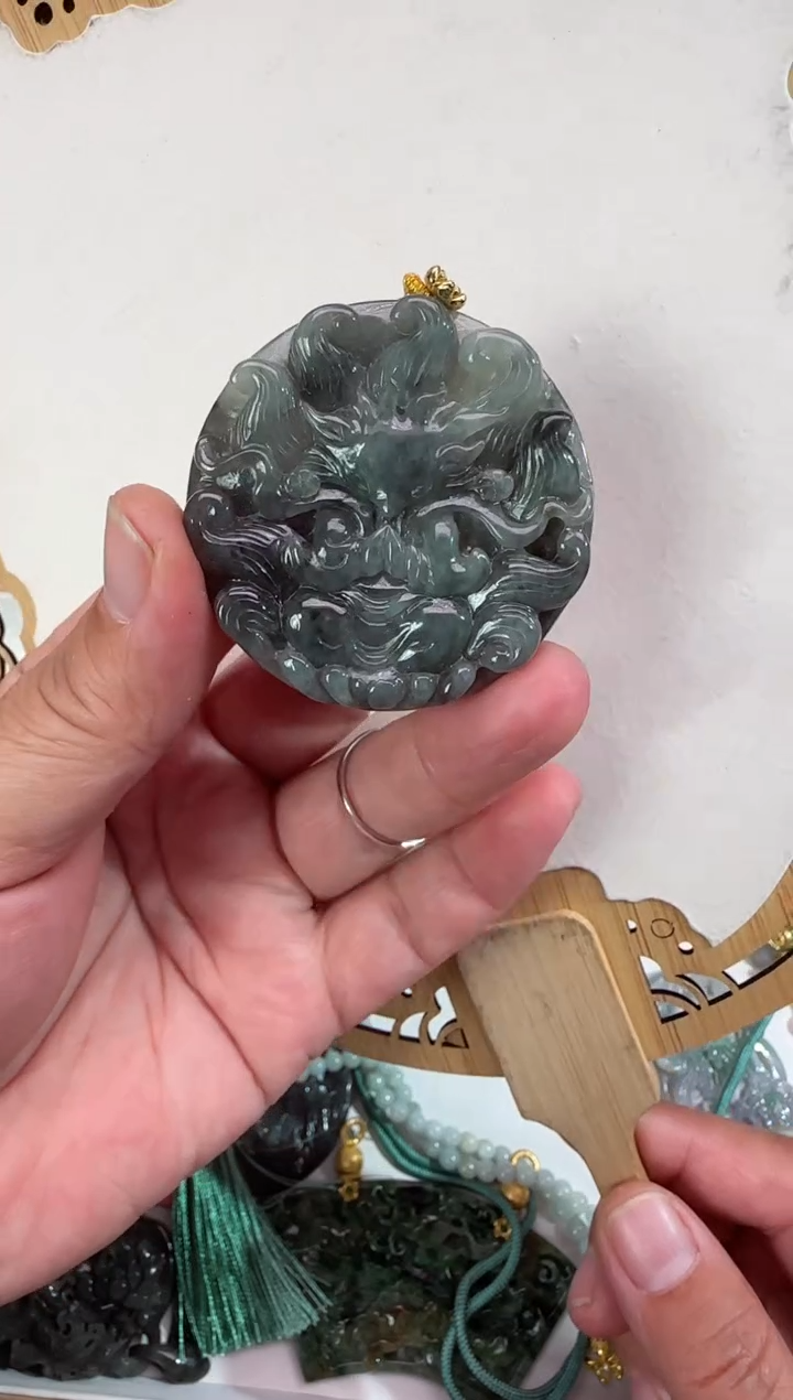 【闪购商品】翡翠挂件未镶嵌仿古