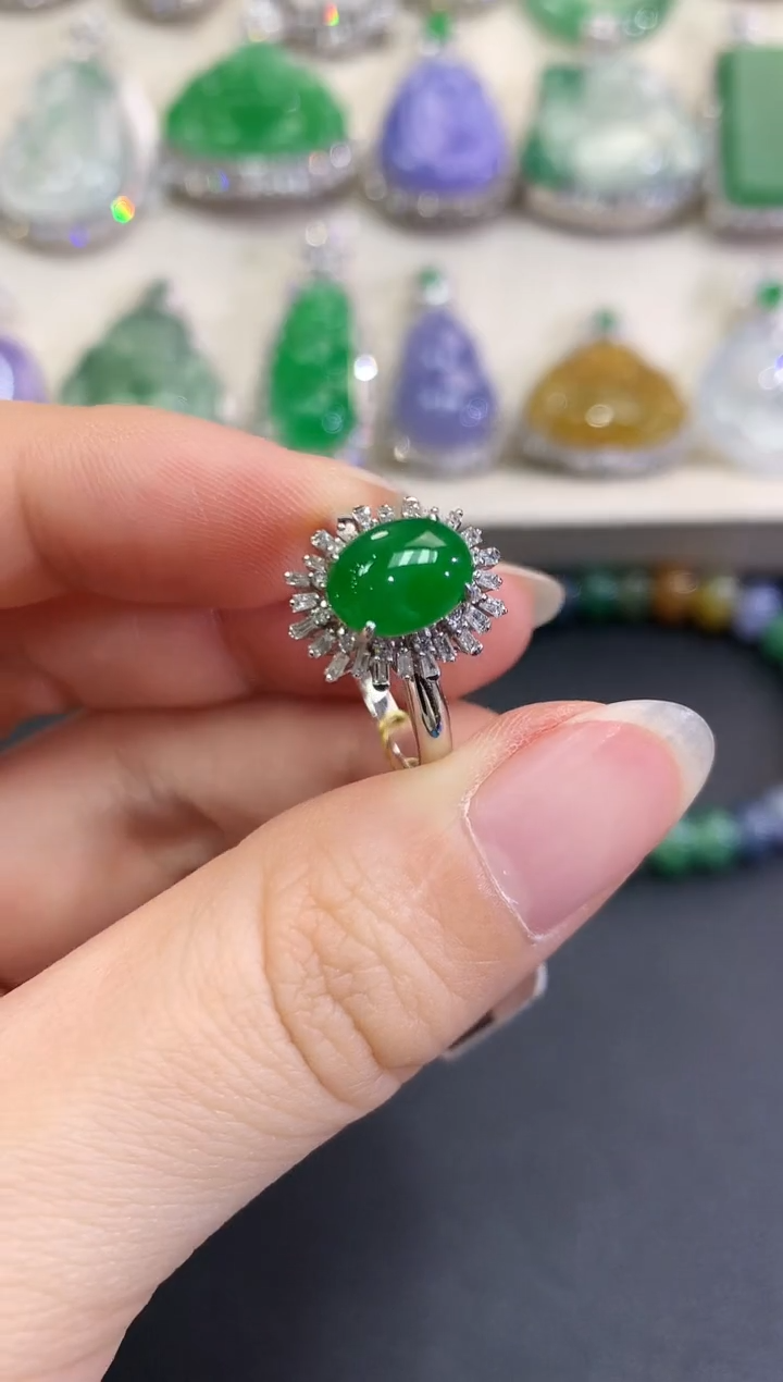 【闪购商品】翡翠戒指18K金镶嵌B132   