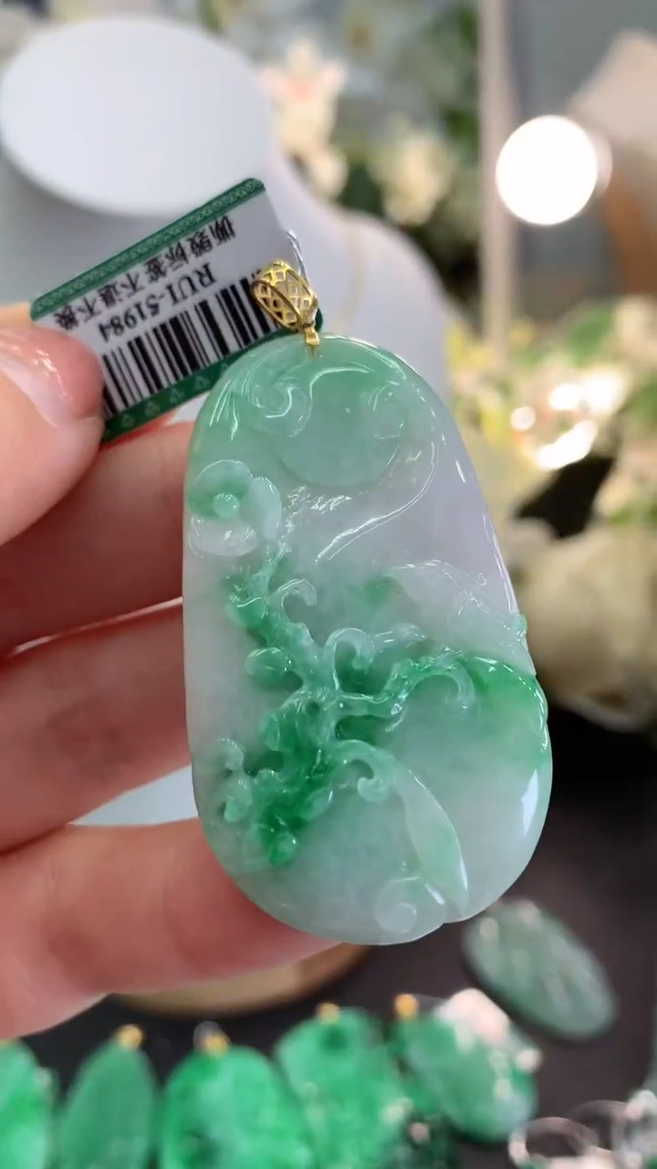【闪购商品】翡翠吊坠(不含链)18K金镶嵌挂件