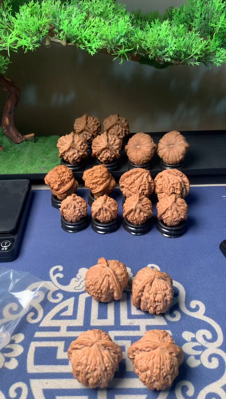 【闪购商品】文玩核桃吊坠42闷白