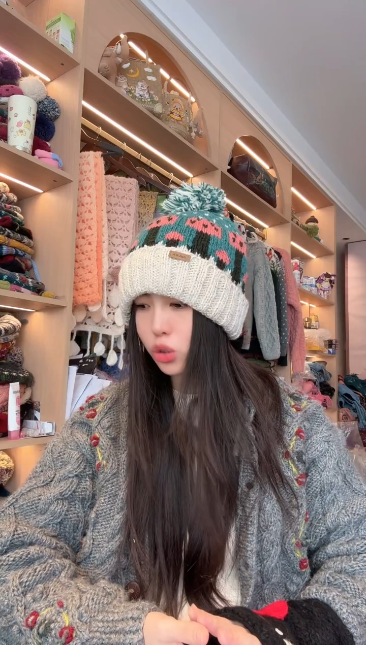 羊毛灰绿蘑菇翻边帽