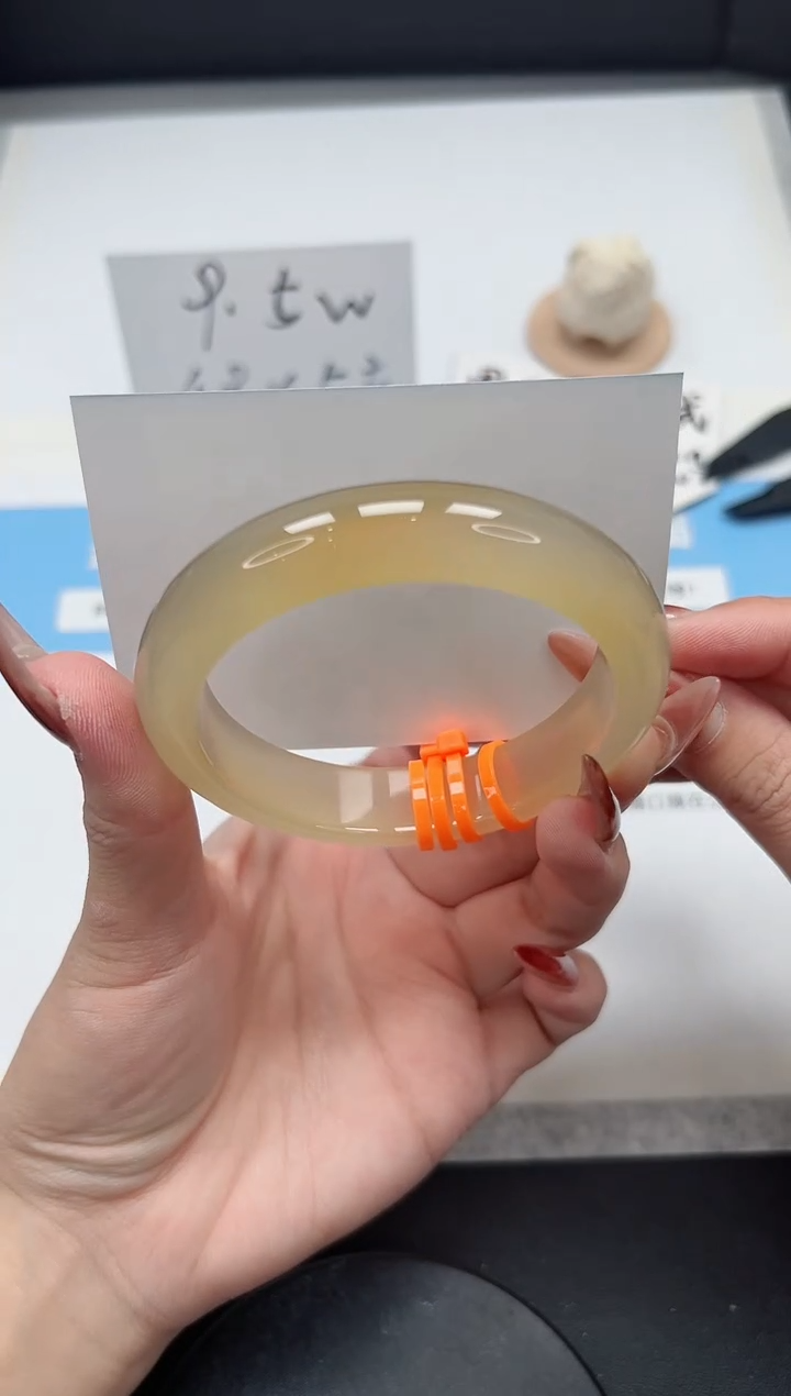 【闪购商品】玛瑙/玉髓手镯未镶嵌280/香槟59.5